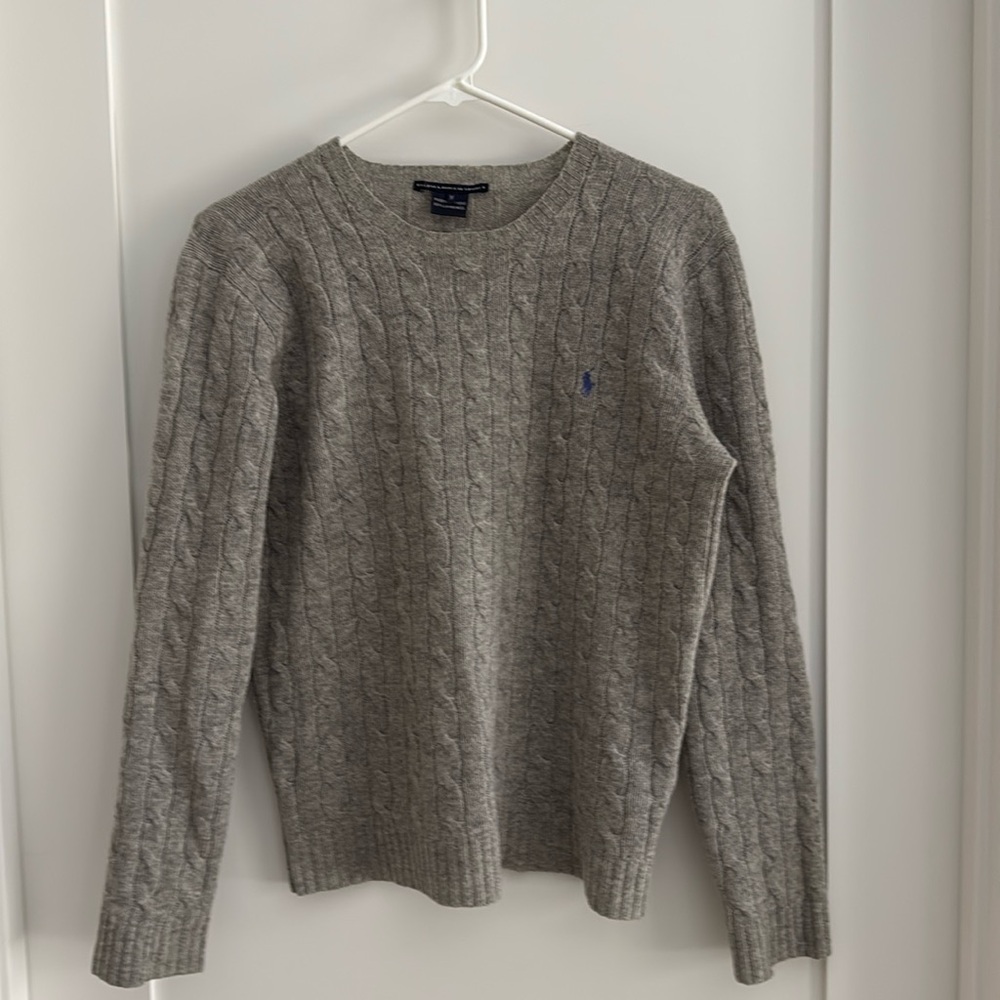 Ralph Lauren sport size medium, women’s 100% lamb wall sweater cable knit